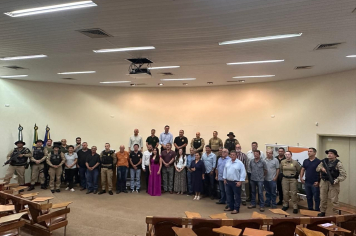 PREFEITOS DA AMUNOP COMPARECERAM NA SOLENIDADE DE POSSE E ENTREGA DA CARTA CONSTITUITIVA DA DIRETORIA EXECUTIVA DO CONSEG DO NORTE PIONEIRO.